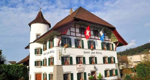 Suhr Hotel | Hotel zum Kreuz