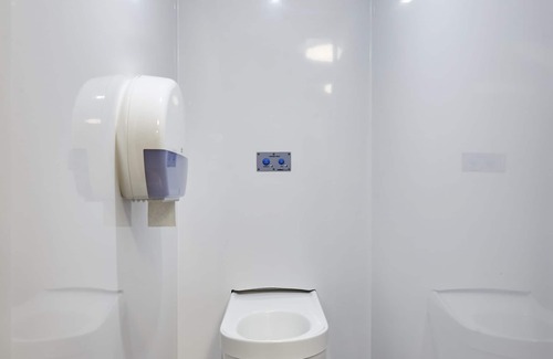 Change Hotel | hotelF1 Laval