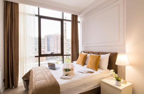 Kentron Apartment | hotelise l Olivia Apartment