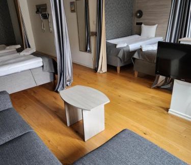 Hallsberg Hotel | Hotell Stinsen