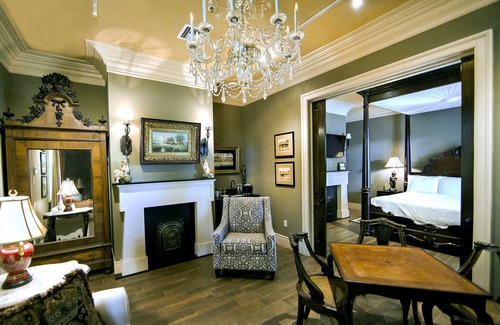 Darrow Bed & Breakfast | Houmas House Plantation and Gardens