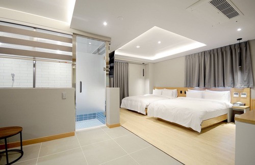 Ilgwang Hotel | Hound Hotel Gijang