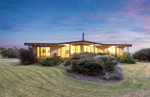 Yanakie House | House ∙ 1 bedroom ∙ 2 guests
