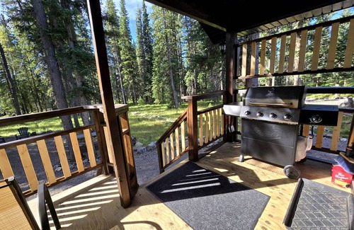 Nordegg House | House ∙ 1 bedroom ∙ 2 guests