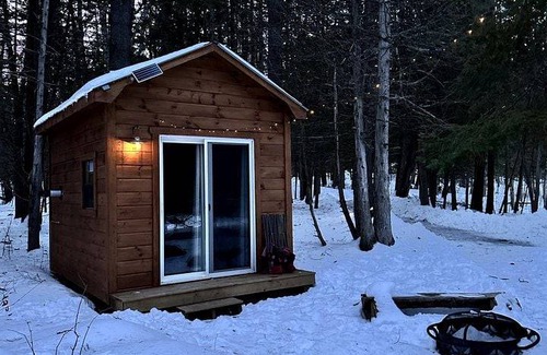 Bobcaygeon House | House ∙ 1 bedroom ∙ 2 guests