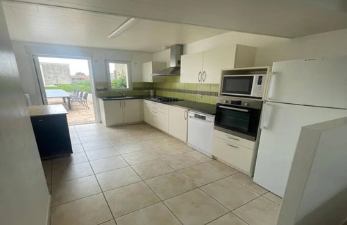 Chambretaud House | House 10/12pers town center 5mn from Puy Du Fou "AU COEUR DU BOURG