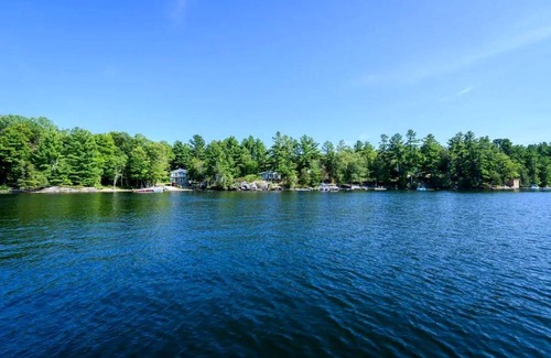 Frontenac House | House ∙ 15 bedrooms ∙ 35 guests