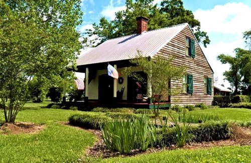 Napoleonville House | House ∙ 2 bedrooms ∙ 6 guests