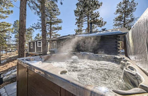 Indian Hills House | House ∙ 2 bedrooms ∙ 5 guests