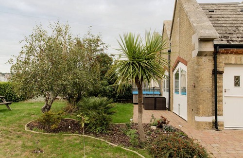 East Cowes House | House ∙ 2 bedrooms ∙ 4 guests