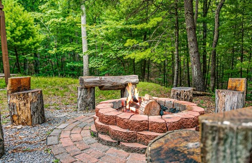 Great Cacapon House | House ∙ 3 bedrooms ∙ 6 guests