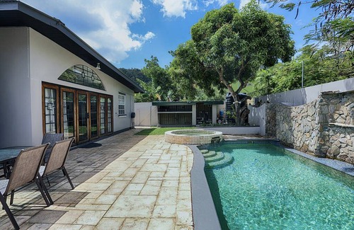 Goodwood Park House | House ∙ 3 bedrooms ∙ 6 guests