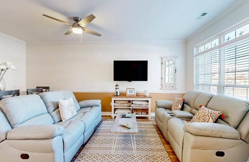Villages of Five Points House | House ∙ 3 bedrooms ∙ 7 guests