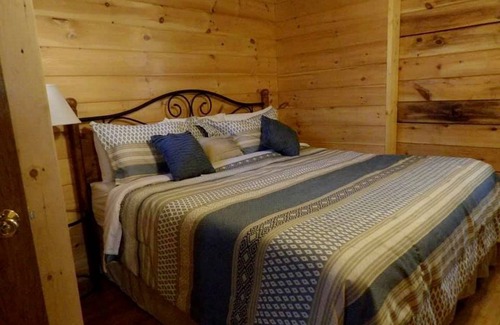Hico House | House ∙ 3 bedrooms ∙ 9 guests