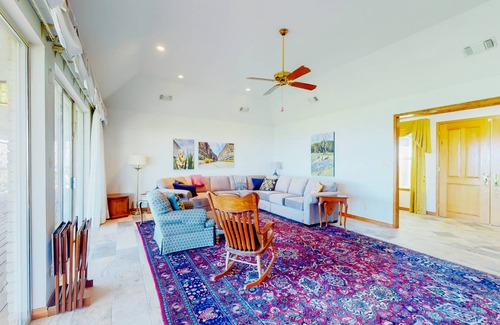 Kerrville House | House ∙ 3 bedrooms ∙ 8 guests