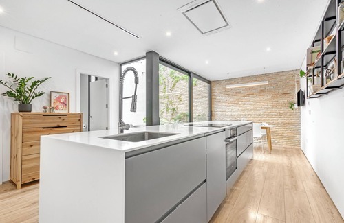 Santiago House | House | 3BR| patio | garage | heating floor | private pool | BBQ | rooftop
