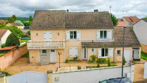 Ladoix-Serrigny House | House ∙ 4 bedrooms ∙ 8 guests