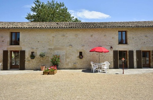 Sauze-Vaussais House | House ∙ 4 bedrooms ∙ 8 guests