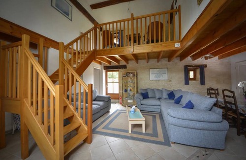 Sauze-Vaussais House | House ∙ 4 bedrooms ∙ 8 guests