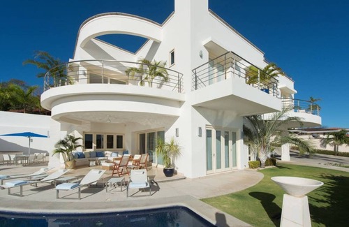Playa Flamingo House | House ∙ 5 bedrooms ∙ 10 guests