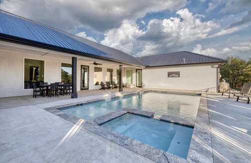 Sabinal House | House ∙ 5 bedrooms ∙ 23 guests
