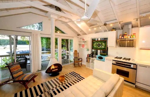 Frontenac House | House ∙ 5 bedrooms ∙ 13 guests