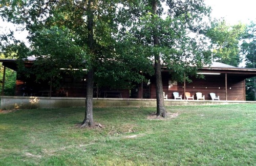 Steelville House | House ∙ 5 bedrooms ∙ 16 guests