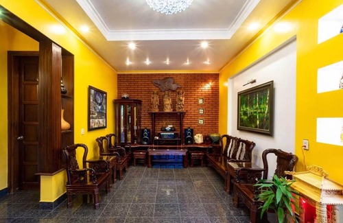 Huong Thuy House | House ∙ 5 bedrooms ∙ 10 guests