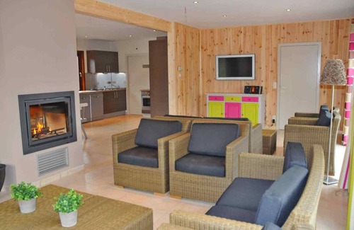 Hour House | House ∙ 6 bedrooms ∙ 18 guests
