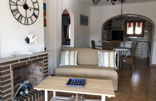 Bon Relax Ski Chalet | House Besalu 8 - A/C, private pool, barbacue, WiFi, garage.