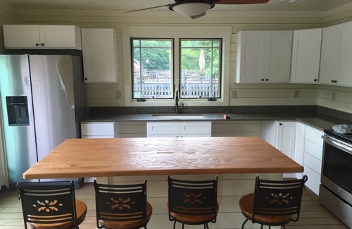 Tuxedo House | House & Boathouse