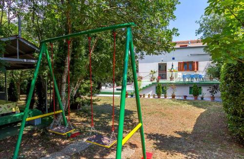 Vinkuran House | House Cador