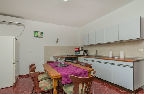 Omis House | House Cattleya (67281-K1) - Kostanje