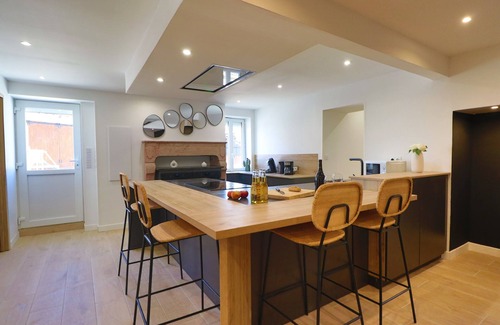 Pagny-le-Chateau House | House-Ensuite with Bath