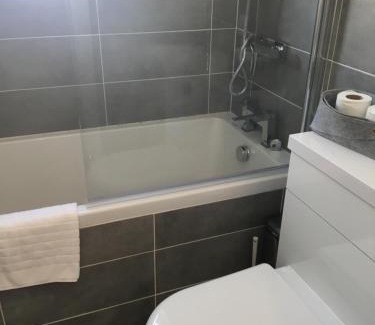 Adamsdown House | House for Families or Groups near Cardiff City Centre