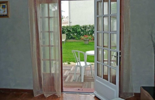 Port-Saint-Louis-du-Rhone House | House R C of a villa - between the Rhone and the Sea - 4 Pers.