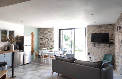Saint-Gilles-Croix-de-Vie House | House with XXS swimming pool, in the heart of town, 900 m from the beach