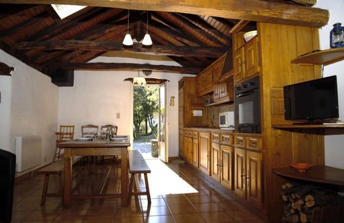 Saint-Martin-de-Lansuscle House | House