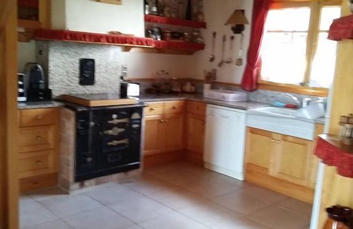Sant Hilari Sacalm House | House (full rental) maximum 5 people, ideal for families.