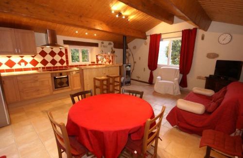 Saint-Pierre-de-Colombier House | House in Ardèche near Ray-Pic Falls
