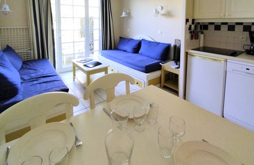 Bourgenay Ski Chalet | House in holiday village - near swimming pool and golf