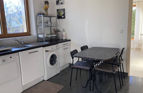 Faramans House | House in landscaped garden 1km from the village