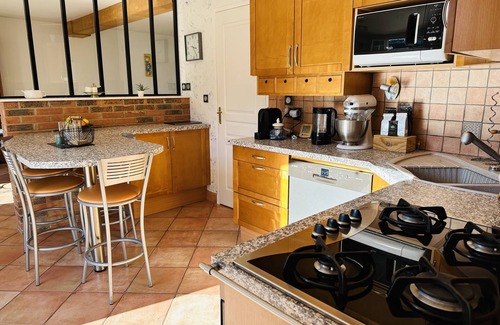 Ouest House | House in Le Mans, 6 rooms, sleeps 8