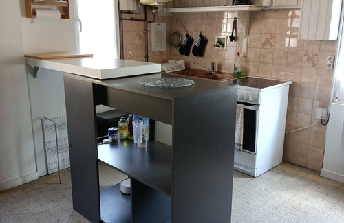 Blacy House | House in quiet village