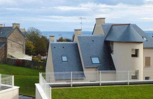 Saint-Quay-Portrieux House | House in St Quay near GR34 and Beaches
