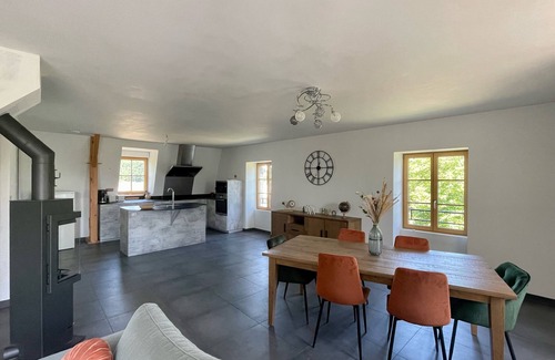 Liourdres Apartment | House in the countryside