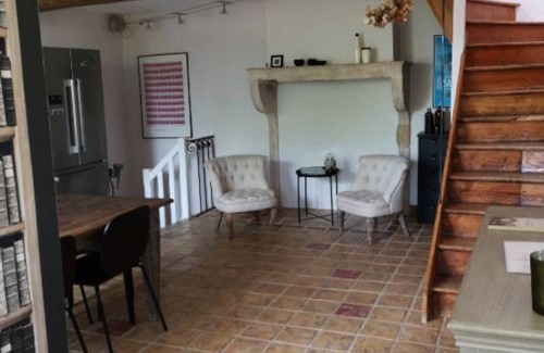 Romaneche-Thorins House | House in the Moulin à Vent vineyards