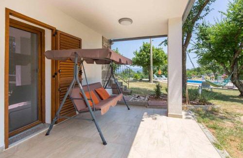 Bartici House | House Josip