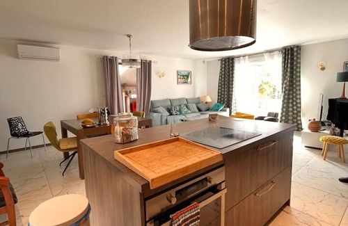 Abrest House | House near Vichy with garden and swimming pool