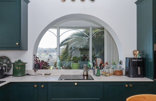 St. Michaels Cottage | HOUSE OF EMMA, pet friendly, character holiday cottage in Paignton